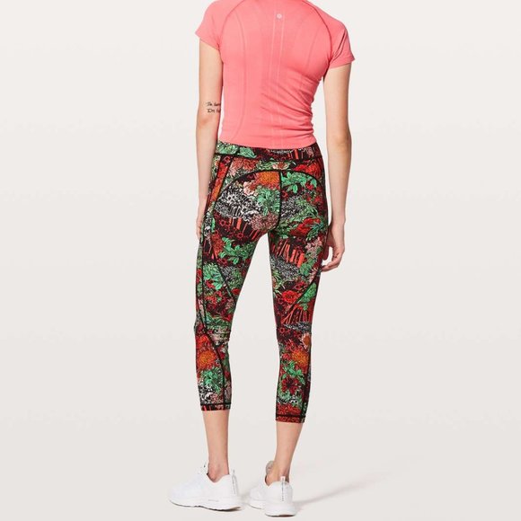 NWOT lululemon ∙ time to sweat crop 23" zen garden - Picture 2 of 8